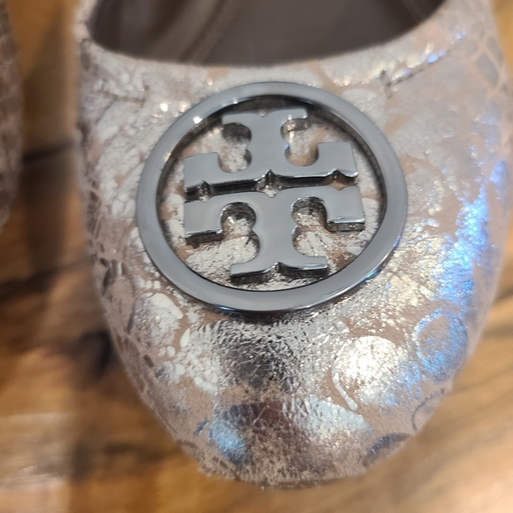 Tory Burch Heidi Metallic Snake Print Ballet Flats - Picture 4 of 12
